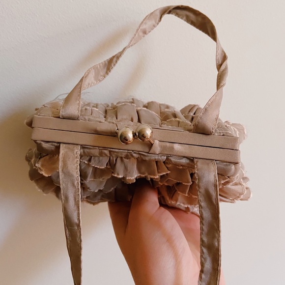 Vintage handbag! - Picture 3 of 5